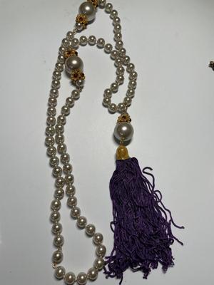 Vintage necklaces & earrings