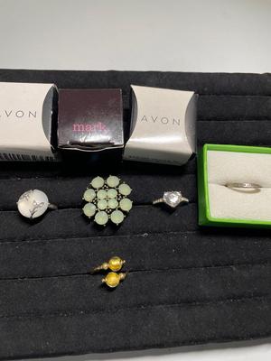 Rings (4 NIB)