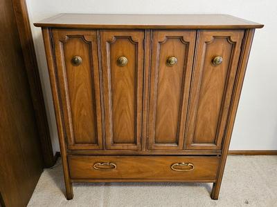 Nice Drexel midcentury modern Chest of drawers MCM 9 drawers