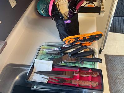 Kitchen knives plus