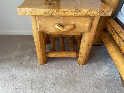 PINE LOG NIGHT STAND WITH 1 DRAWER AND IRON BASE LAMP
