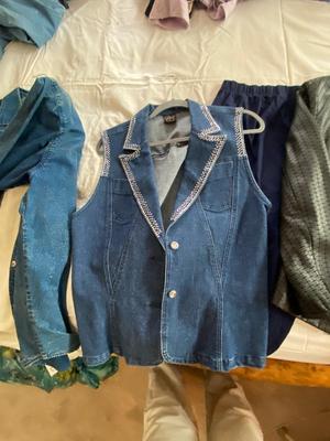 LADIES CLOTHING, LEATHER JACKET, VEST, AND PANTS