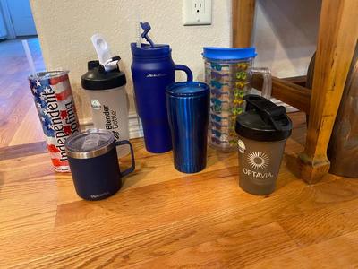 TRAVEL MUGS AND BLENDER CUPS