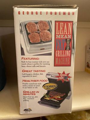 NIB GEORGE FOREMAN LEAN MEAN FAT GRILLING MACHINE