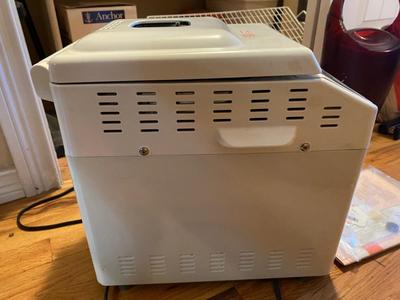 HITACHI BREAD MACHINE