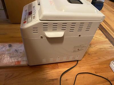 HITACHI BREAD MACHINE