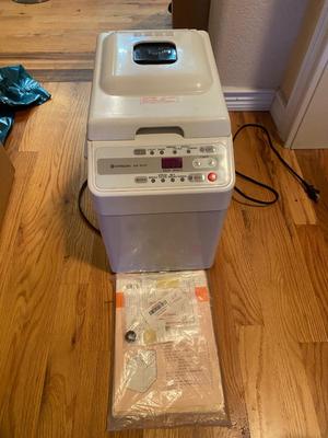 HITACHI BREAD MACHINE