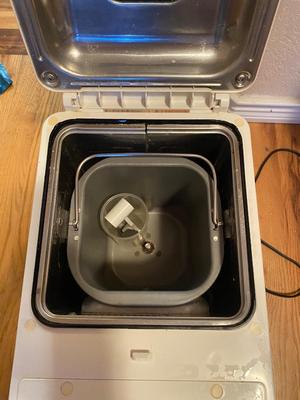 HITACHI BREAD MACHINE