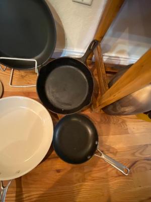 A VARIETY OF DIFFERENT FRYING PAN’S