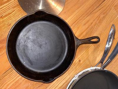 A VARIETY OF DIFFERENT FRYING PAN’S