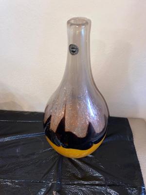 BEAUTIFUL DALE TIFFANY ART GLASS, CARNIVAL GLASS & WRAPPED VASE