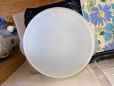 SERVING TRAYS, KITCHEN SCALE, COLANDER & MORE!