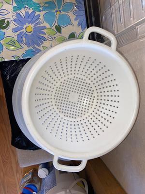 SERVING TRAYS, KITCHEN SCALE, COLANDER & MORE!
