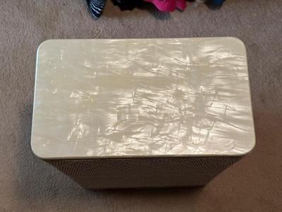 CLOTHES HAMPER, WEIGHTED BLANKET, WOOL BLANKET & FEATHER PILLOW
