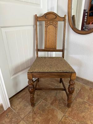 CHAIR AND WALL MIRROR
