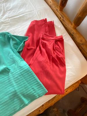 LADIES SIZE MEDIUM CLOTHING