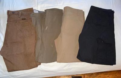 MEN’S PANTS 40” WAIST