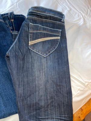 WOMEN’S JEANS AND CAPRIS SIZE 14