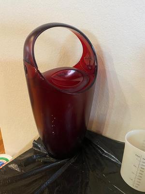 TUPPERWARE, AND OTHER PLASTIC WARES