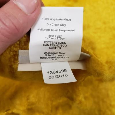 Five Blankets-Pottery Barn, Lands End, Kennebunk Weavers & Mantas Ezcaray (1018FL-KD)