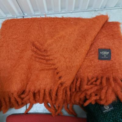 Five Blankets-Pottery Barn, Lands End, Kennebunk Weavers & Mantas Ezcaray (1018FL-KD)