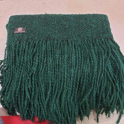 Five Blankets-Pottery Barn, Lands End, Kennebunk Weavers & Mantas Ezcaray (1018FL-KD)