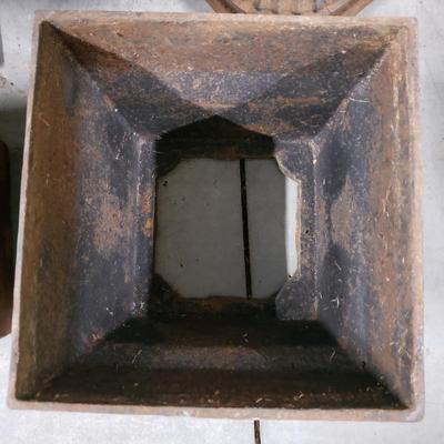 Four Cast Iron Planters (1020FR-KD)