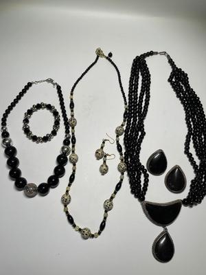 Black/silver tone jewelry sets