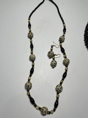 Black/silver tone jewelry sets