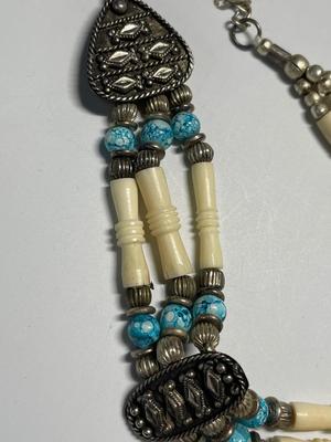Necklace & bracelet