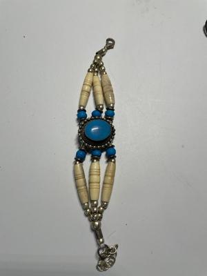 Necklace & bracelet