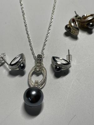 Silver tone jewelry