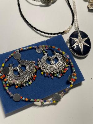 Assorted jewelry