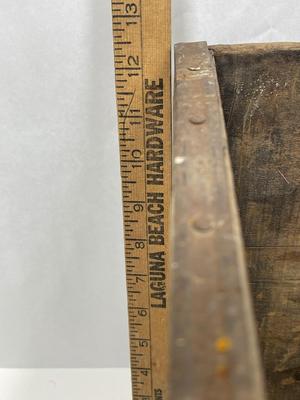 Vintage Rustic Wooden Crate Squirt Soda Pop Box Advertising Bottling Co.