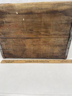 Vintage Rustic Wooden Crate Squirt Soda Pop Box Advertising Bottling Co.