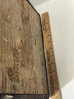 Vintage Rustic Wooden Crate Squirt Soda Pop Box Advertising Bottling Co.
