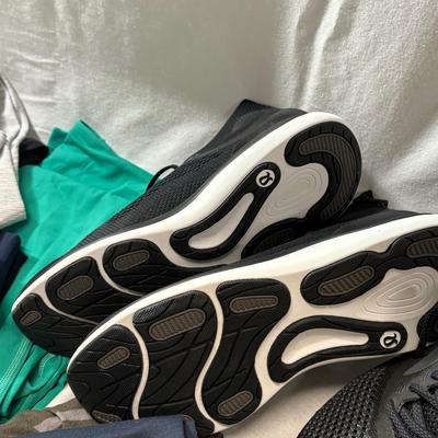 Lululemon, Lilla P, Brooks, & More Women’s Activewear (1018CL-ES)