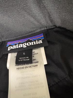 Obermeyer, Patagonia, North Face, REI, Rossignol, LL Bean, & More Mixed Adult & Youth Ski Clothes (1018CL-ES)