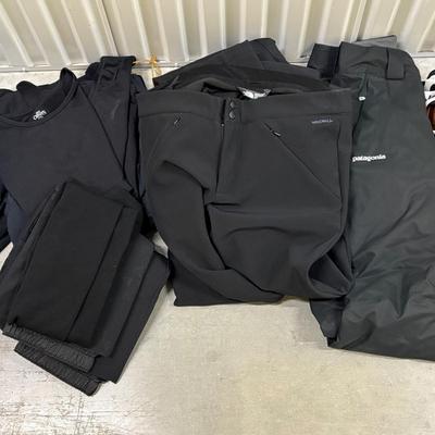 Obermeyer, Patagonia, North Face, REI, Rossignol, LL Bean, & More Mixed Adult & Youth Ski Clothes (1018CL-ES)
