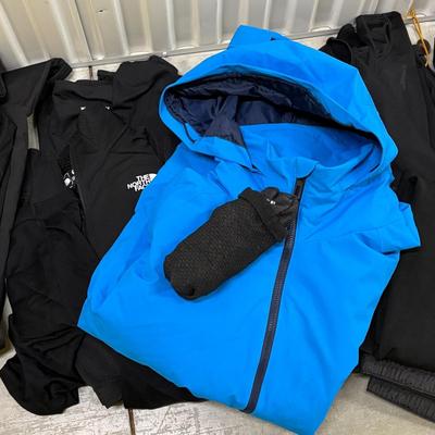 Obermeyer, Patagonia, North Face, REI, Rossignol, LL Bean, & More Mixed Adult & Youth Ski Clothes (1018CL-ES)
