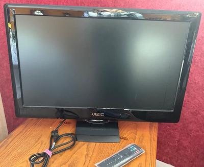 Vizio 26in TV w/new remote