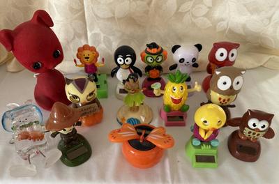 Solar Pals with bobble heads friends, Red kitty piggy bank.