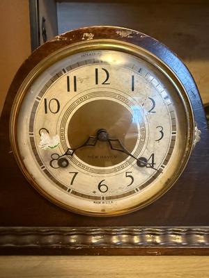New Haven Mantel Clock, Brass Lamp w/pink shade
