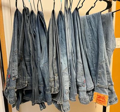 Levis Pants plus, most are 42x38, 11 pairs