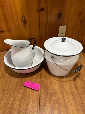 Antique White Enamelware 4 Piece Wash Stand