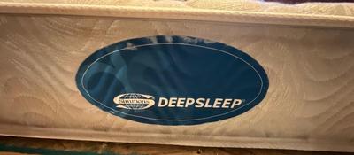 Queen Simmons DeepSleep Mattress, top only