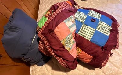 Queen blankets