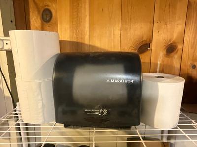 Marathon Paper towel dispenser Plus paper