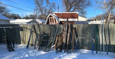 Fence posts, Wood posts, metal pipes, tubing