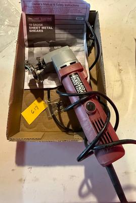 Electric Power Tool Garage #18 and #17 (click on the 2nd picture)